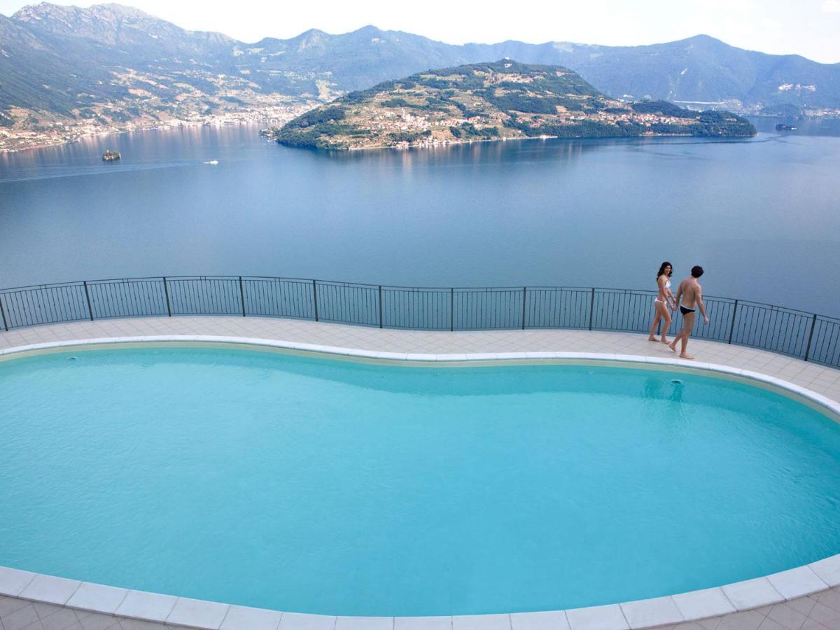 Cherubino - Stunning Lake View With Swimming Pool Parzanica Buitenkant foto